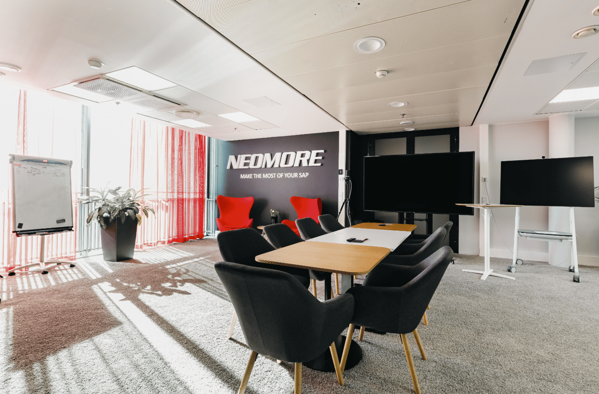 picture-of-neomore-office